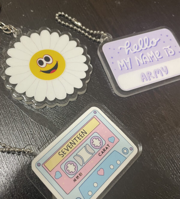 Build Custom Acrylic keychain